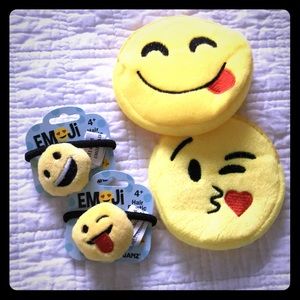 😘😋Emoji Accessories😋😘